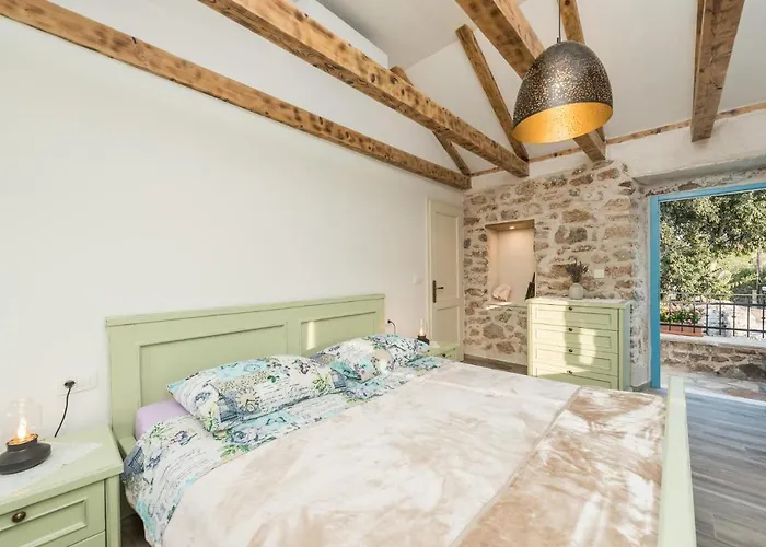 Vikendica Lipa Nasa *